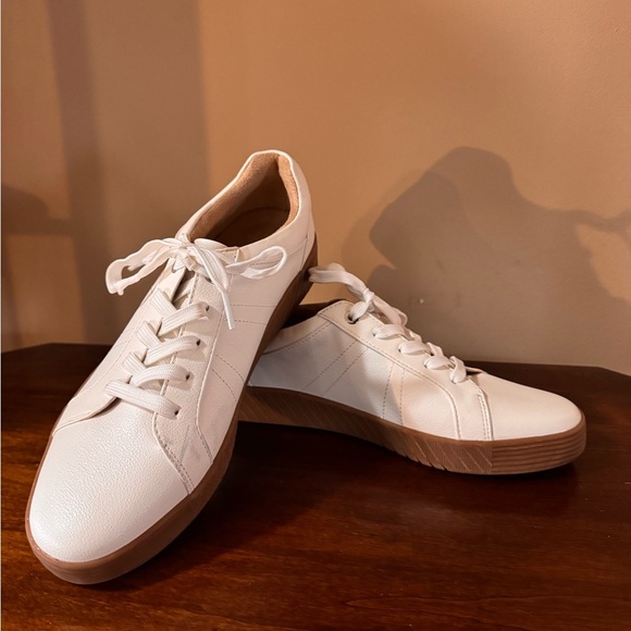 Soul Naturalizer Neela Women's White Sneakers with Brown Sole NWOT Size 10 W - Picture 4 of 12